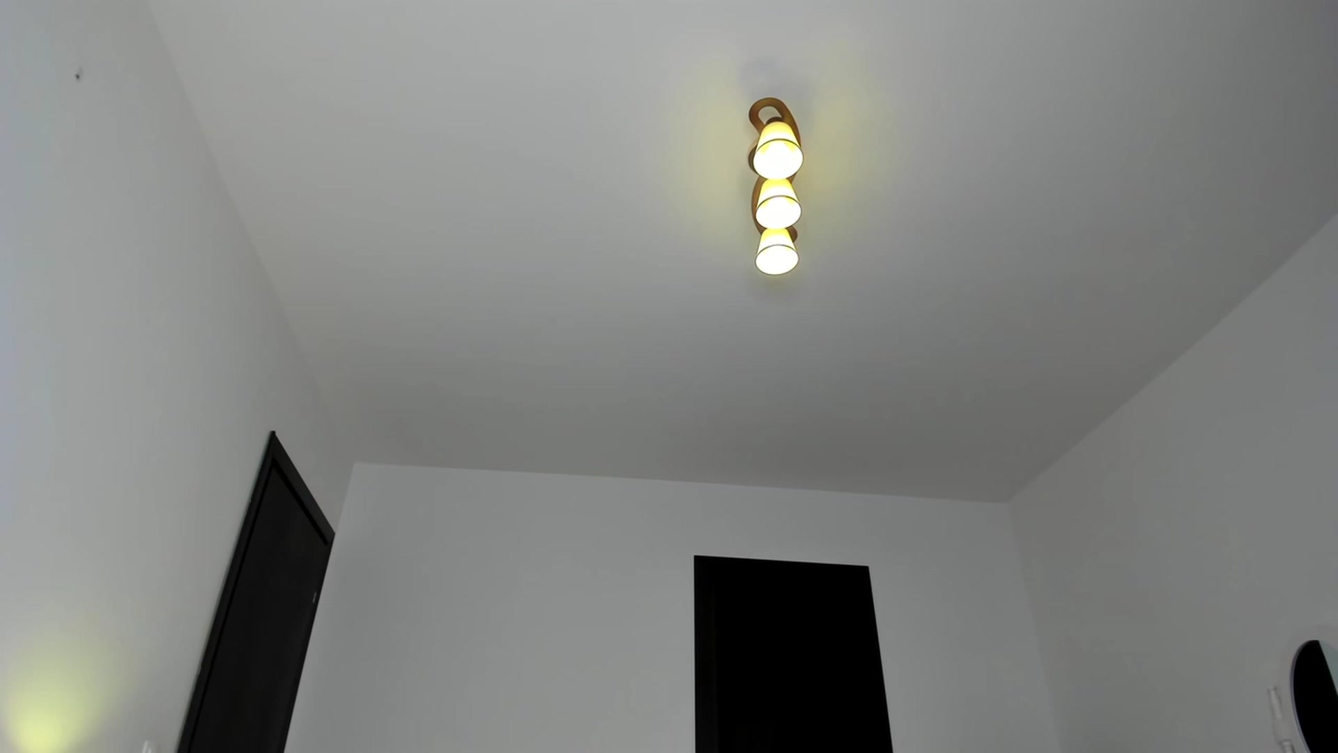 Gallery image thumbnail from Molly_Art's myfreecams stream on, 06/19/2023, 21:51 image 15 of 20