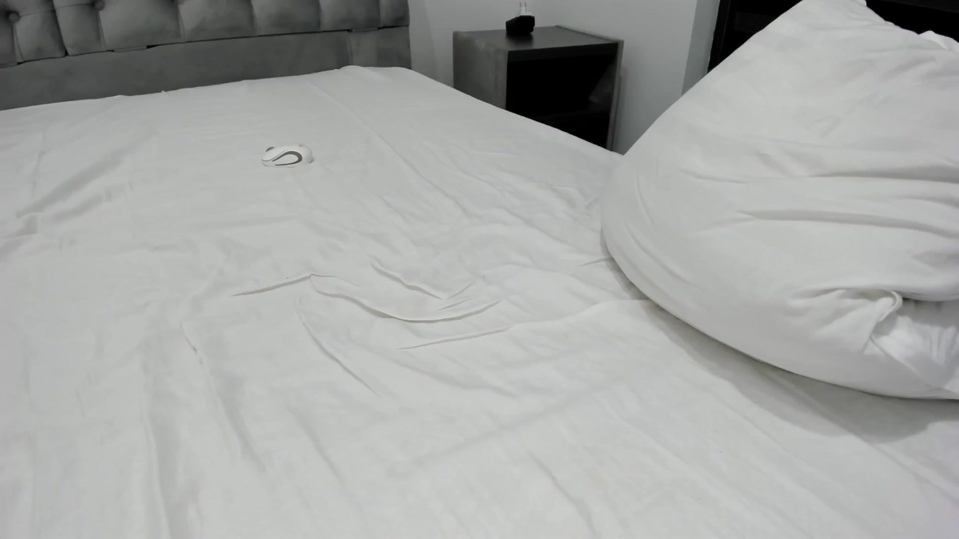 Gallery image thumbnail from Molly_Art's myfreecams stream on, 09/29/2024, 13:33 image 6 of 20