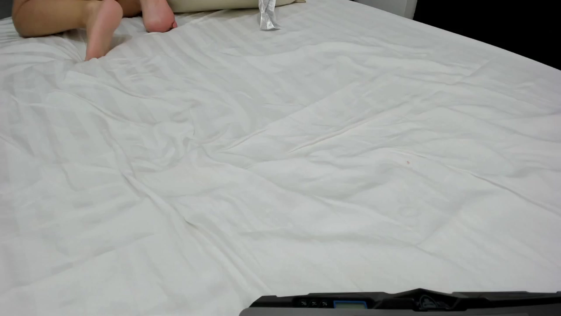 Gallery image thumbnail from Molly_Art's myfreecams stream on, 10/14/2024, 23:33 image 16 of 20
