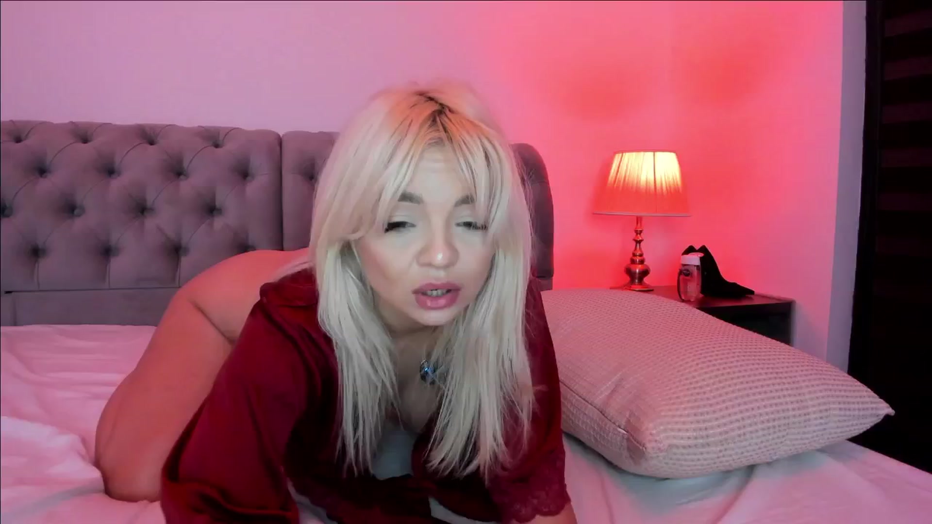 Gallery image thumbnail from Molly_Art's myfreecams stream on, 11/09/2024, 01:15 image 12 of 20