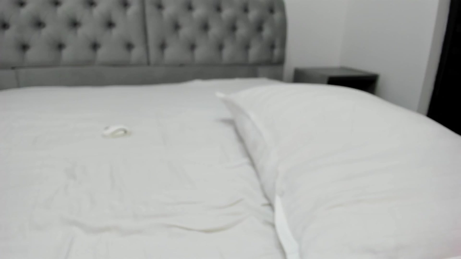 Gallery image thumbnail from Molly_Art's myfreecams stream on, 01/06/2025, 23:59 image 10 of 20