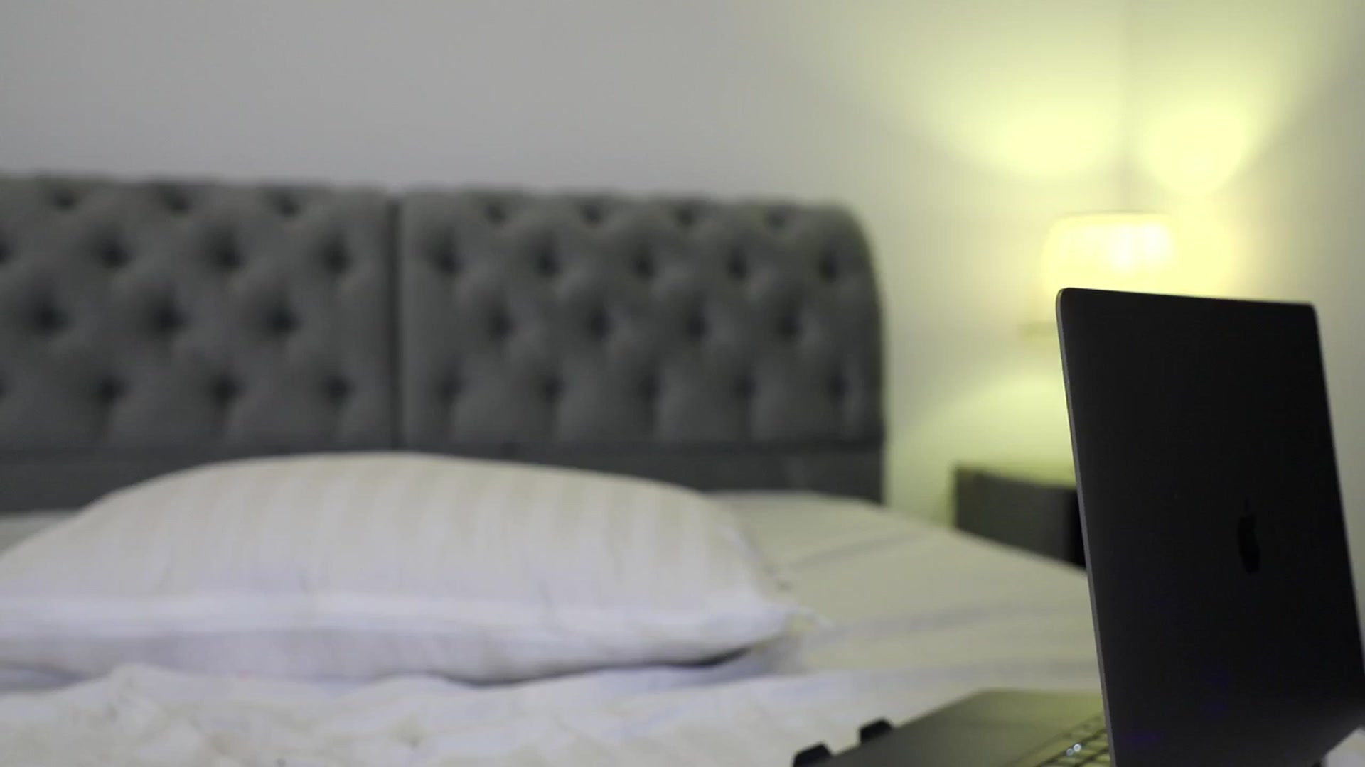 Gallery image thumbnail from Molly_Art's myfreecams stream on, 02/18/2025, 21:00 image 12 of 20
