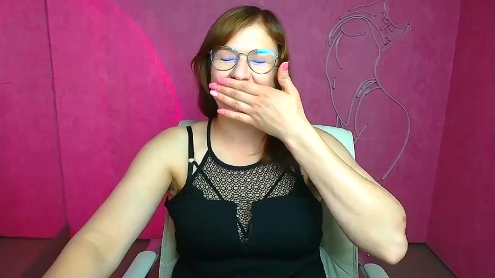 Gallery image thumbnail from Molly_Flowerr's myfreecams stream on, 06/29/2024, 15:23 image 8 of 20