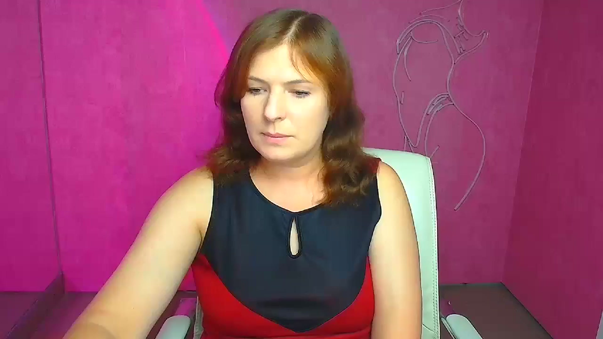 Gallery image thumbnail from Molly_Flowerr's myfreecams stream on, 07/25/2024, 08:03 image 5 of 20