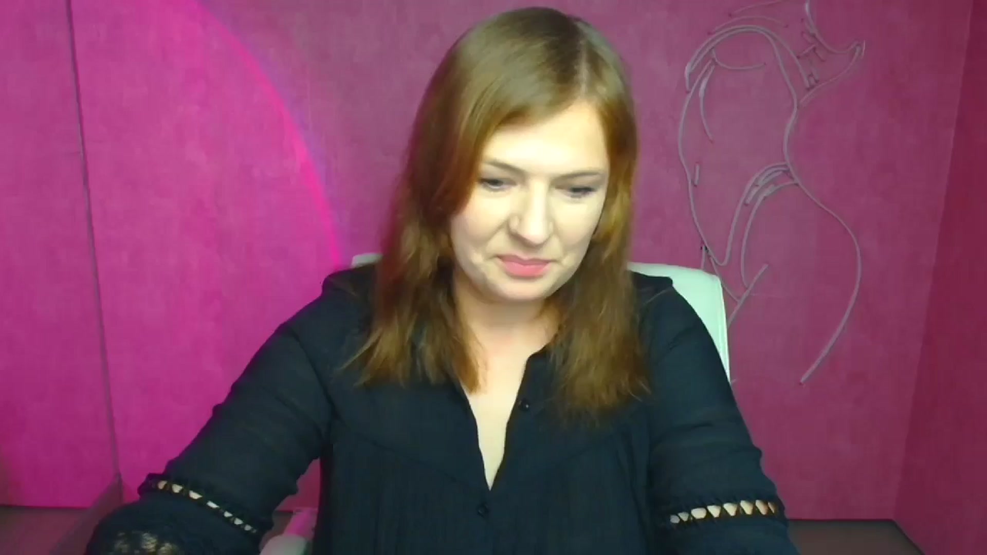 Gallery image thumbnail from Molly_Flowerr's myfreecams stream on, 08/18/2024, 15:06 image 1 of 20