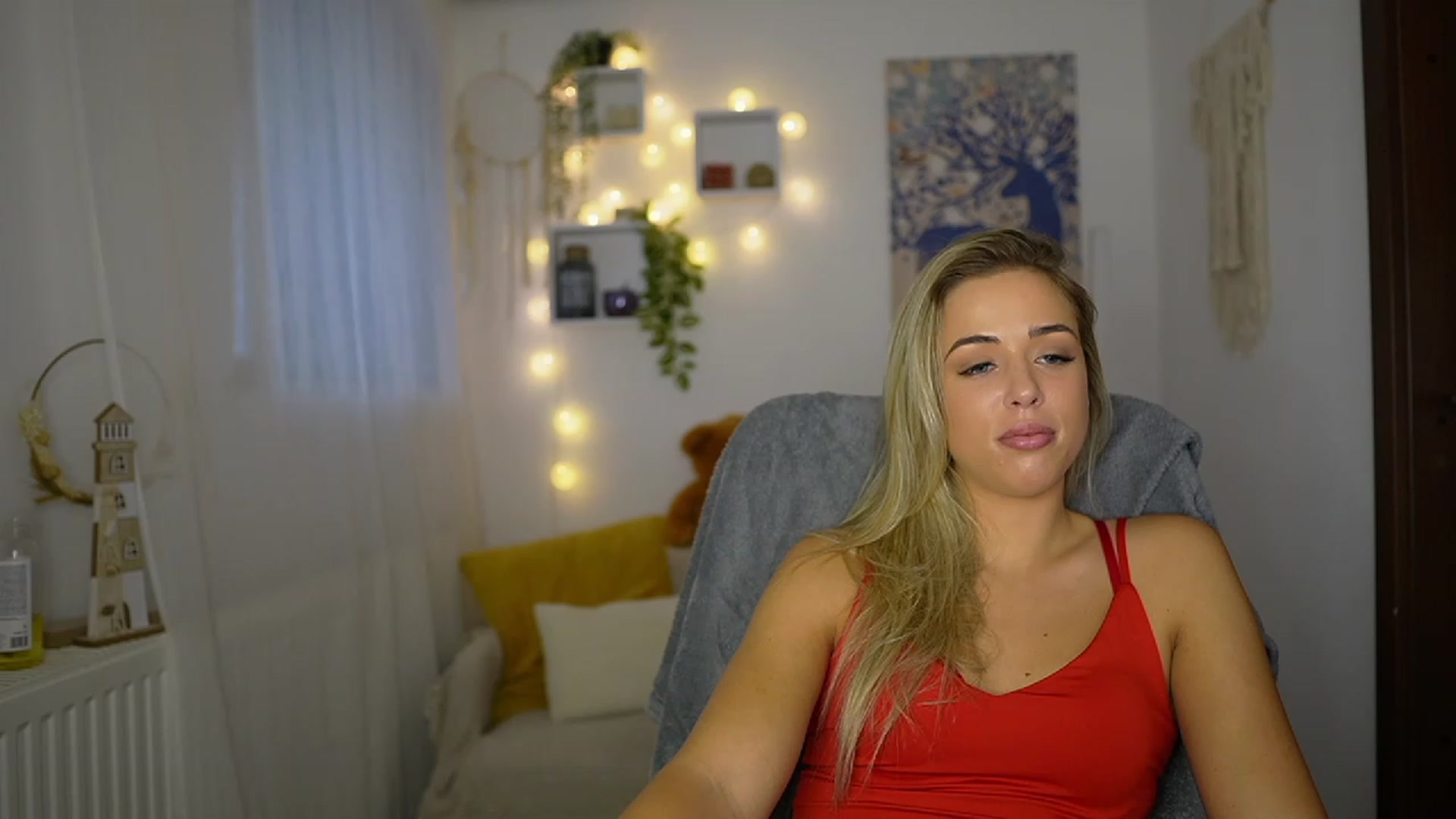 Gallery image thumbnail from Molly_Grey's myfreecams stream on, 10/30/2023, 13:51 image 3 of 20