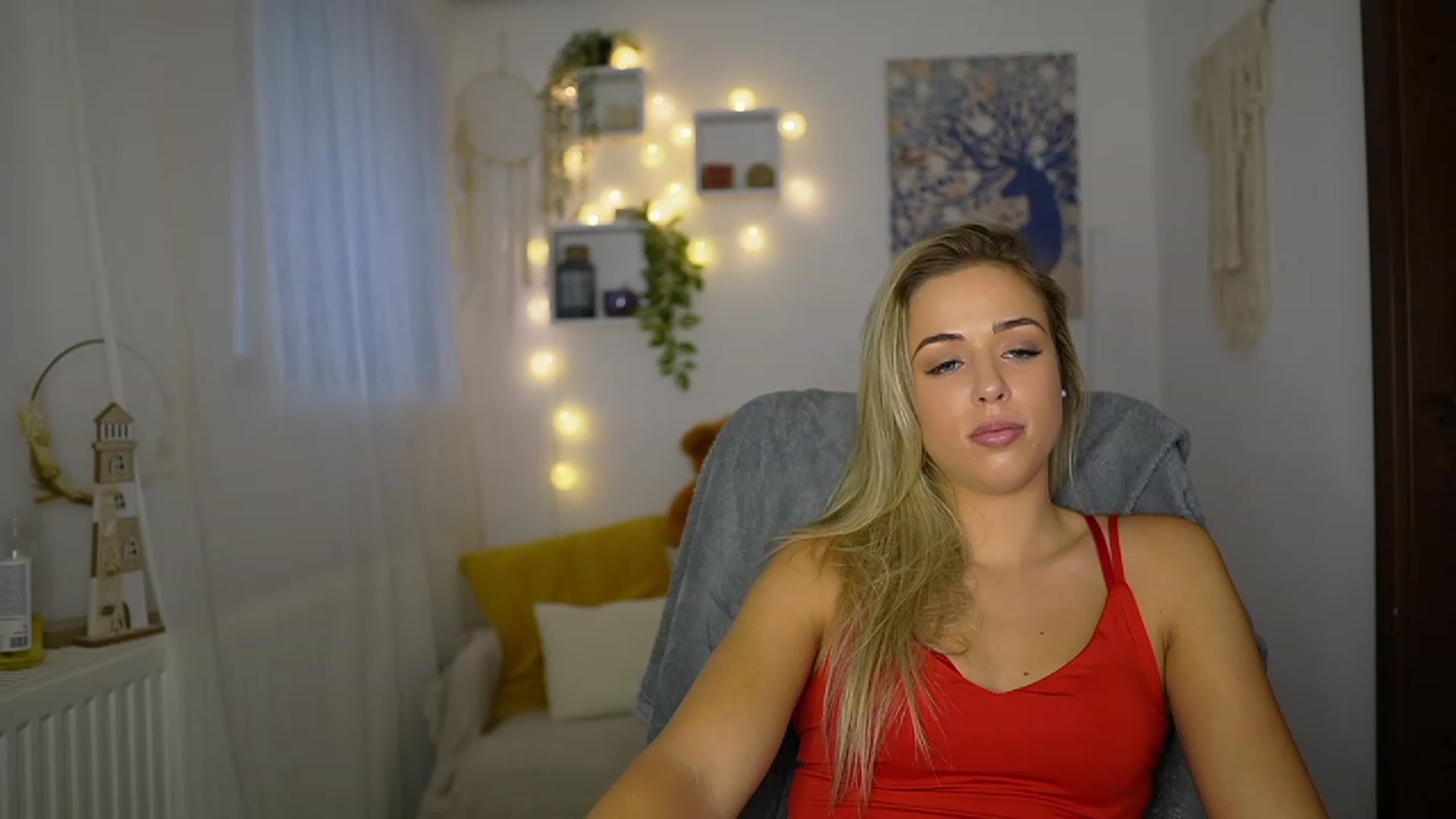 Gallery image thumbnail from Molly_Grey's myfreecams stream on, 10/30/2023, 13:51 image 1 of 20