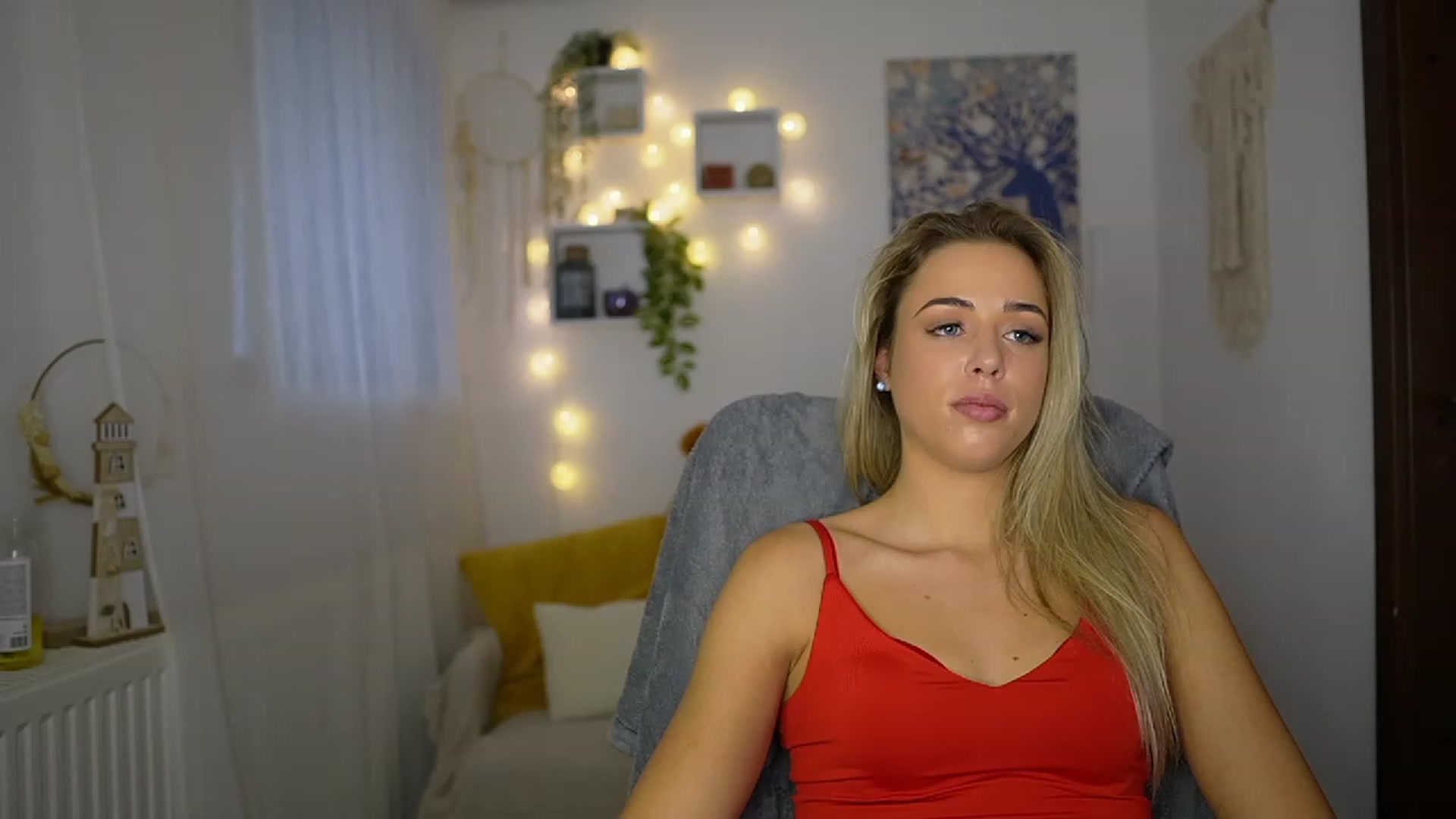 Gallery image thumbnail from Molly_Grey's myfreecams stream on, 10/30/2023, 13:51 image 16 of 20