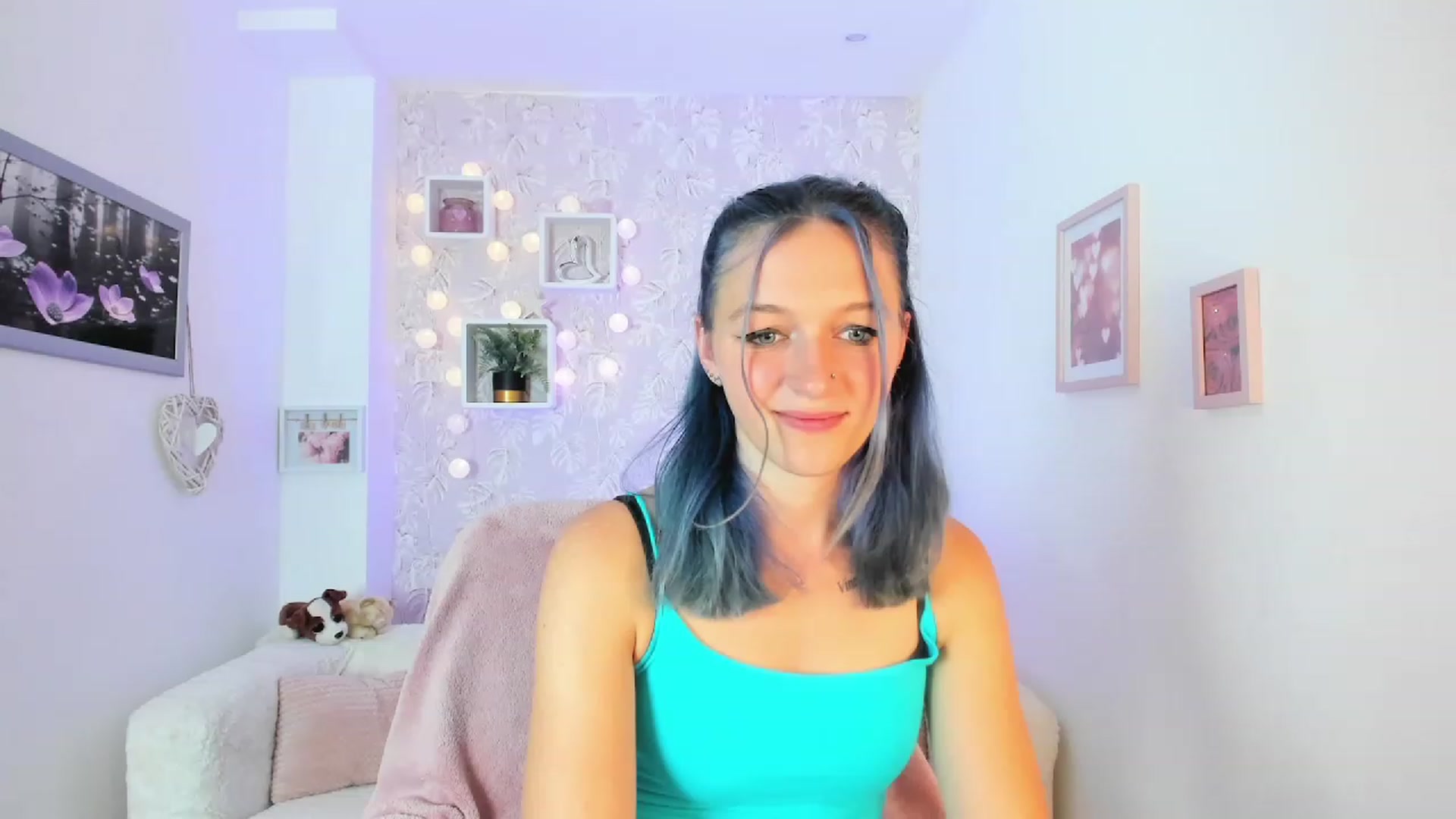 Gallery image thumbnail from Molly_Grey18's myfreecams stream on, 10/02/2023, 13:32 image 7 of 20