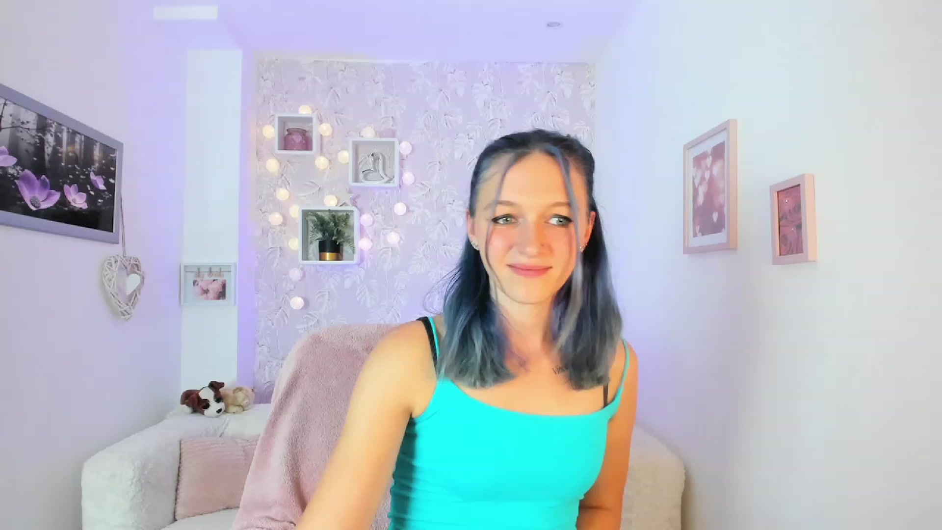 Gallery image thumbnail from Molly_Grey18's myfreecams stream on, 10/02/2023, 13:32 image 6 of 20