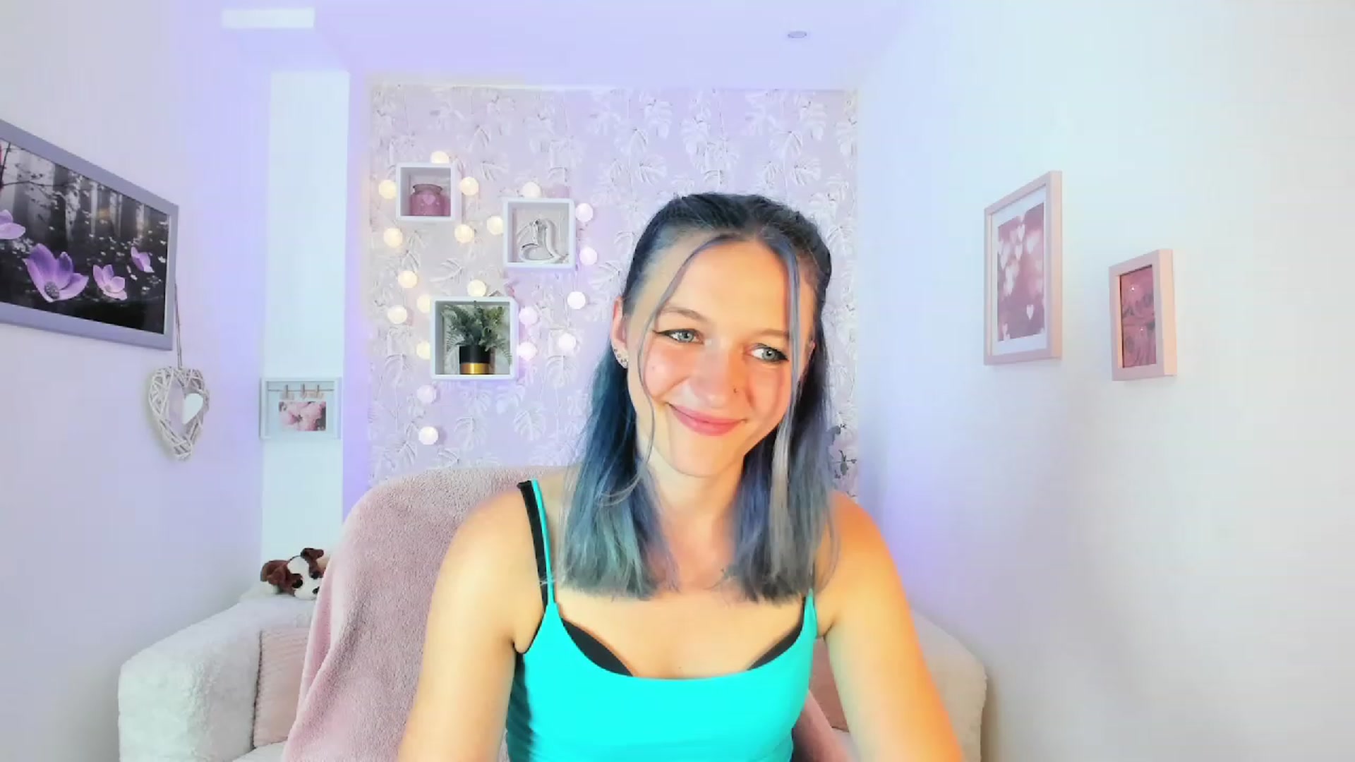 Gallery image thumbnail from Molly_Grey18's myfreecams stream on, 10/02/2023, 13:32 image 20 of 20