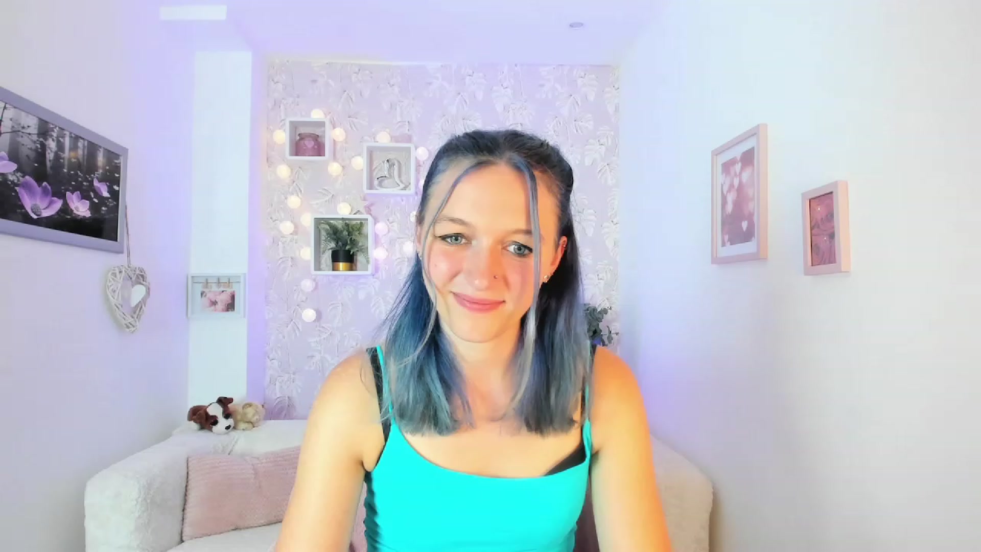 Gallery image thumbnail from Molly_Grey18's myfreecams stream on, 10/02/2023, 13:32 image 16 of 20