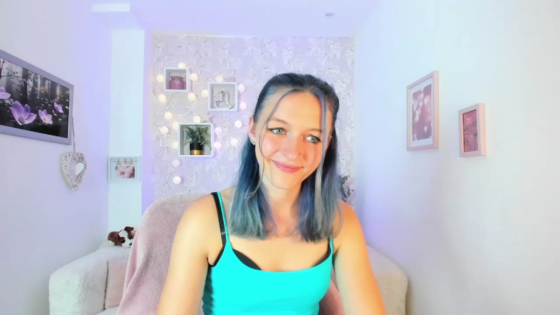 Gallery image thumbnail from Molly_Grey18's myfreecams stream on, 10/02/2023, 13:32 image 18 of 20