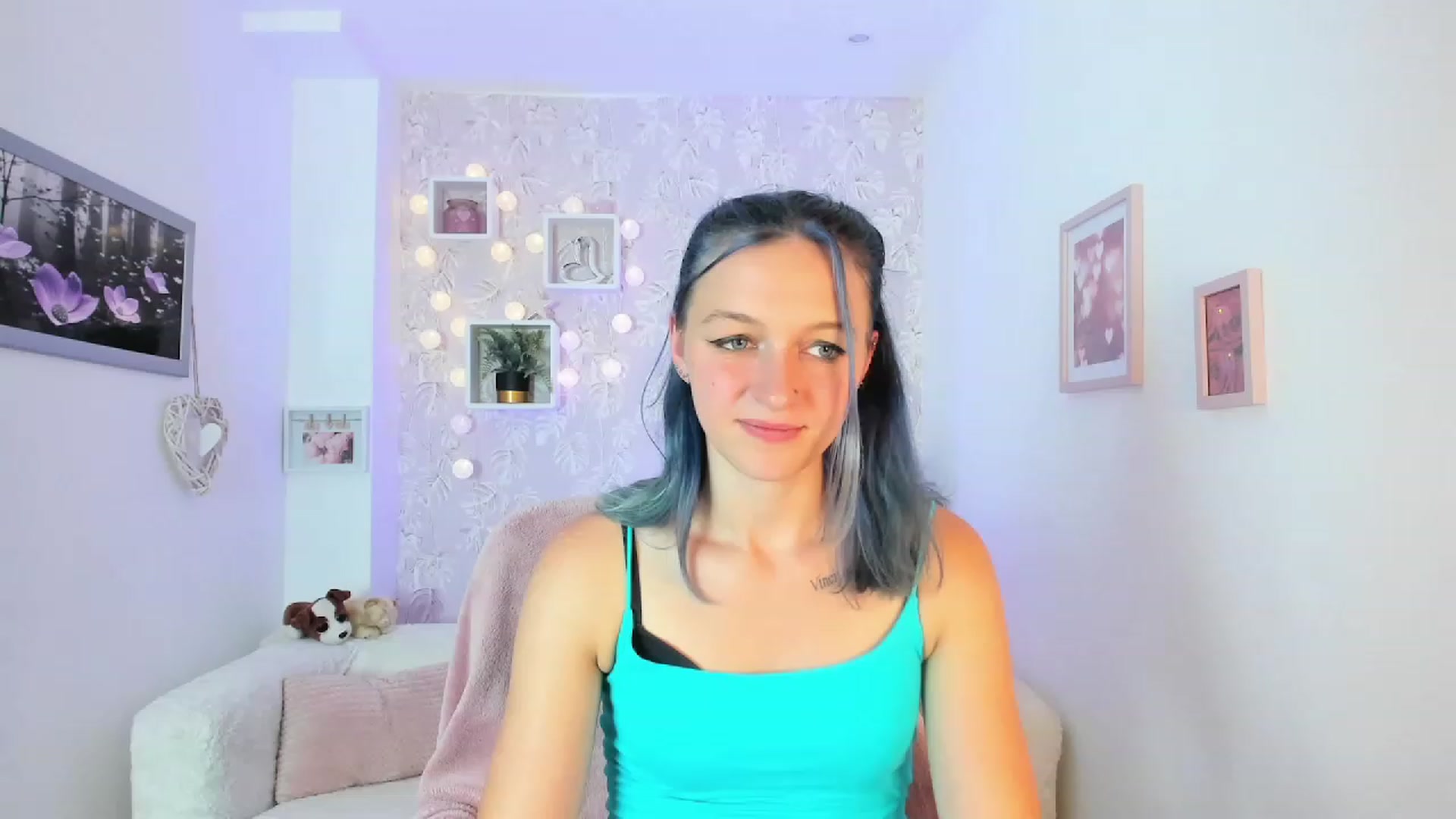 Gallery image thumbnail from Molly_Grey18's myfreecams stream on, 10/02/2023, 14:44 image 8 of 20