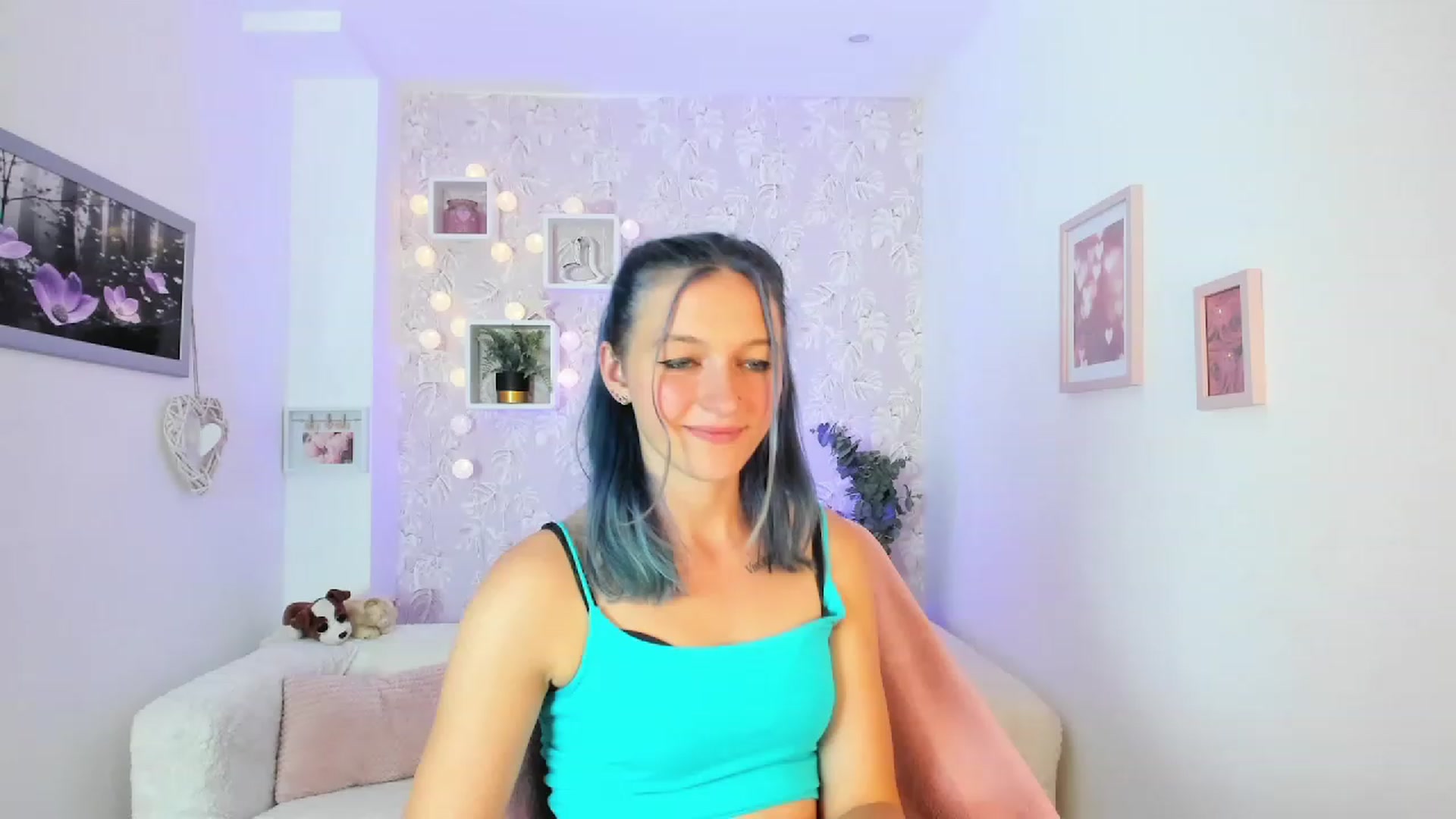 Gallery image thumbnail from Molly_Grey18's myfreecams stream on, 10/02/2023, 14:44 image 16 of 20