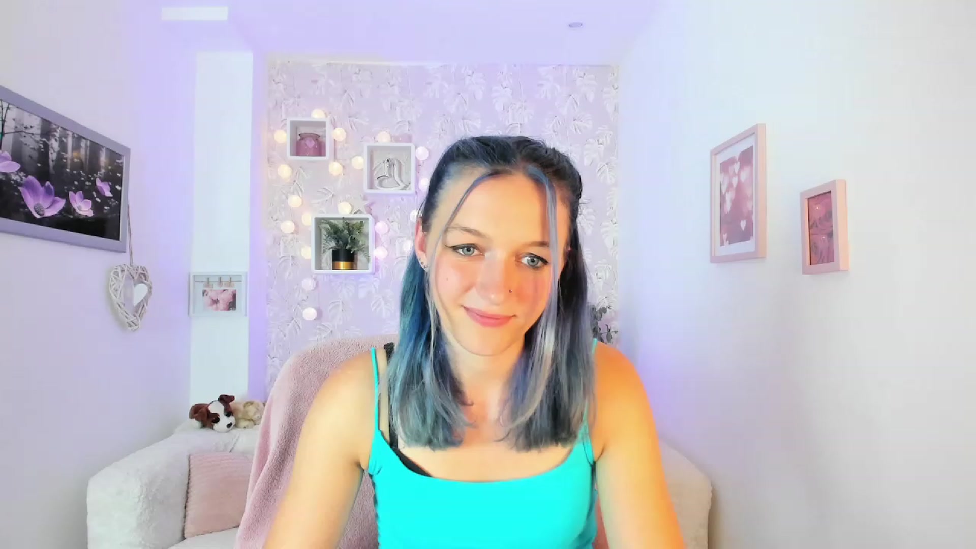 Gallery image thumbnail from Molly_Grey18's myfreecams stream on, 10/02/2023, 14:44 image 1 of 20