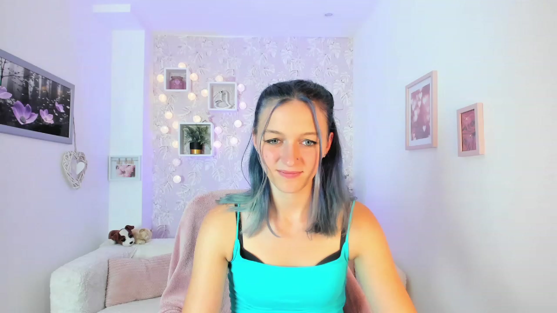 Gallery image thumbnail from Molly_Grey18's myfreecams stream on, 10/02/2023, 14:44 image 11 of 20