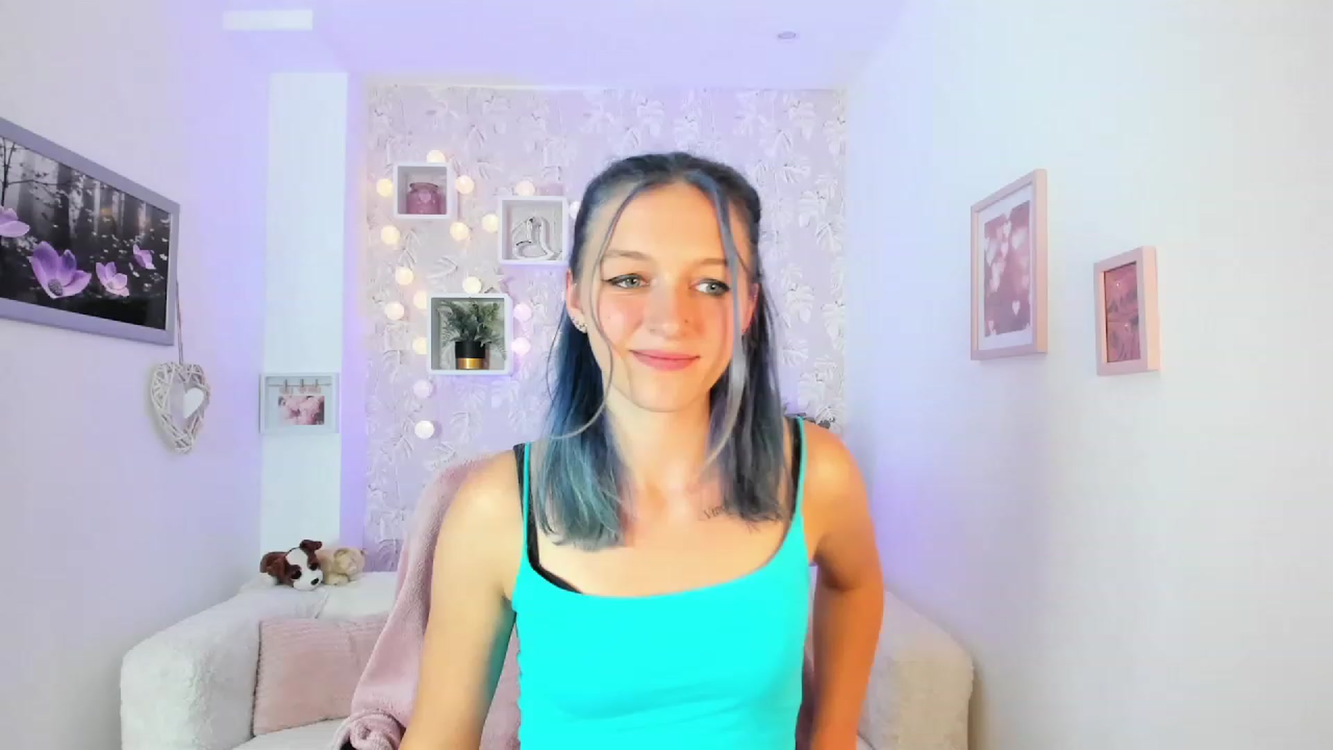 Gallery image thumbnail from Molly_Grey18's myfreecams stream on, 10/02/2023, 14:44 image 18 of 20