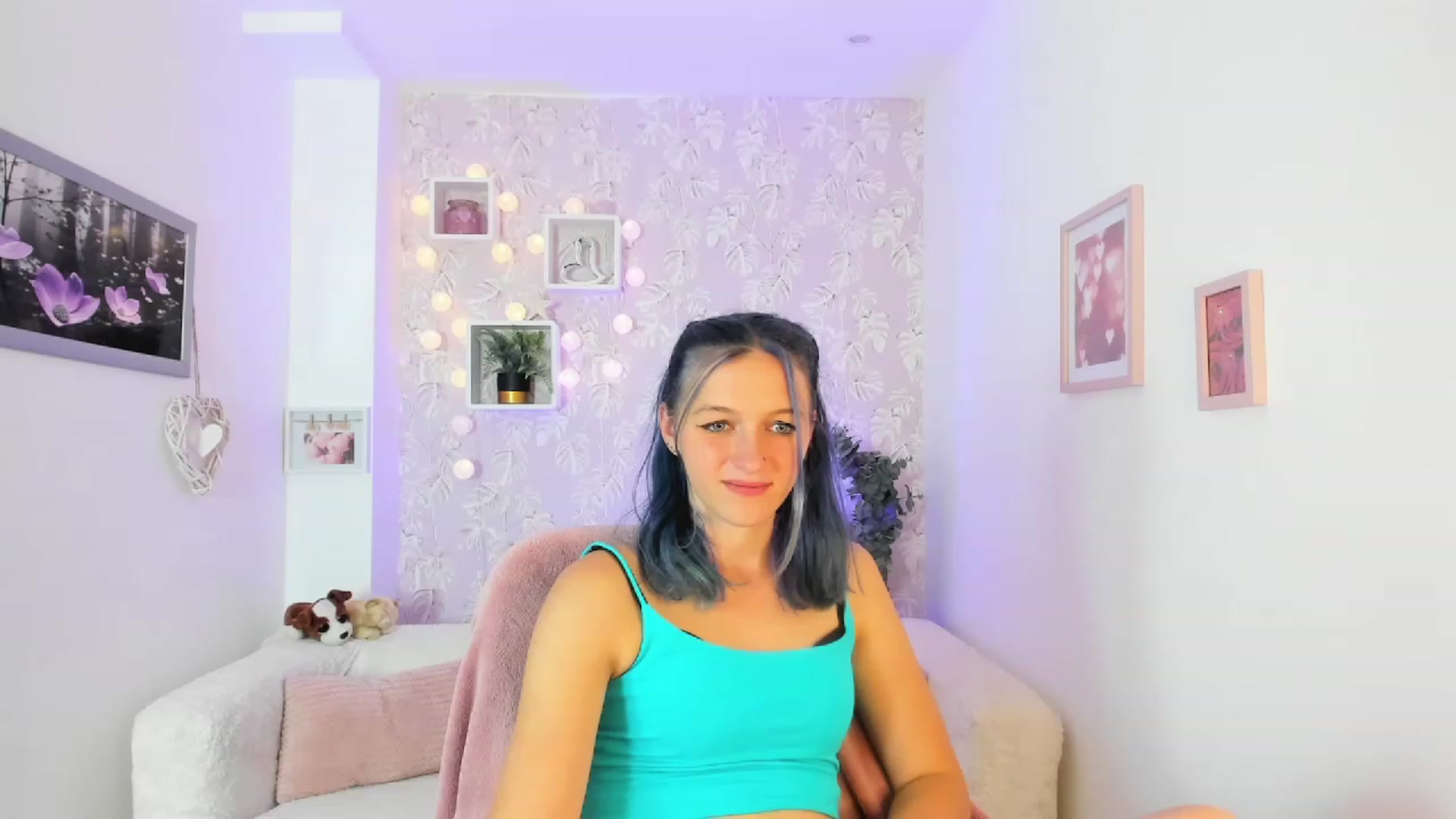 Gallery image thumbnail from Molly_Grey18's myfreecams stream on, 10/02/2023, 16:29 image 7 of 20