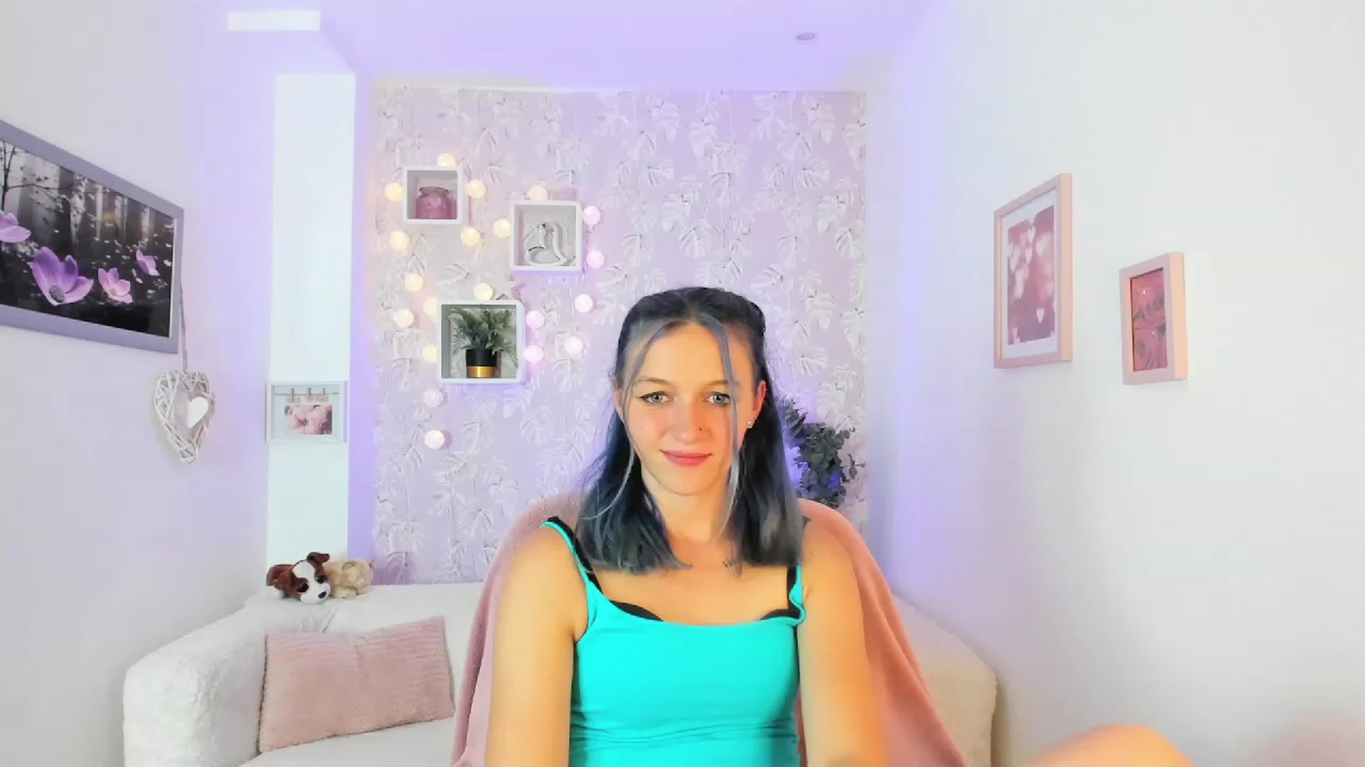 Gallery image thumbnail from Molly_Grey18's myfreecams stream on, 10/02/2023, 16:29 image 11 of 20