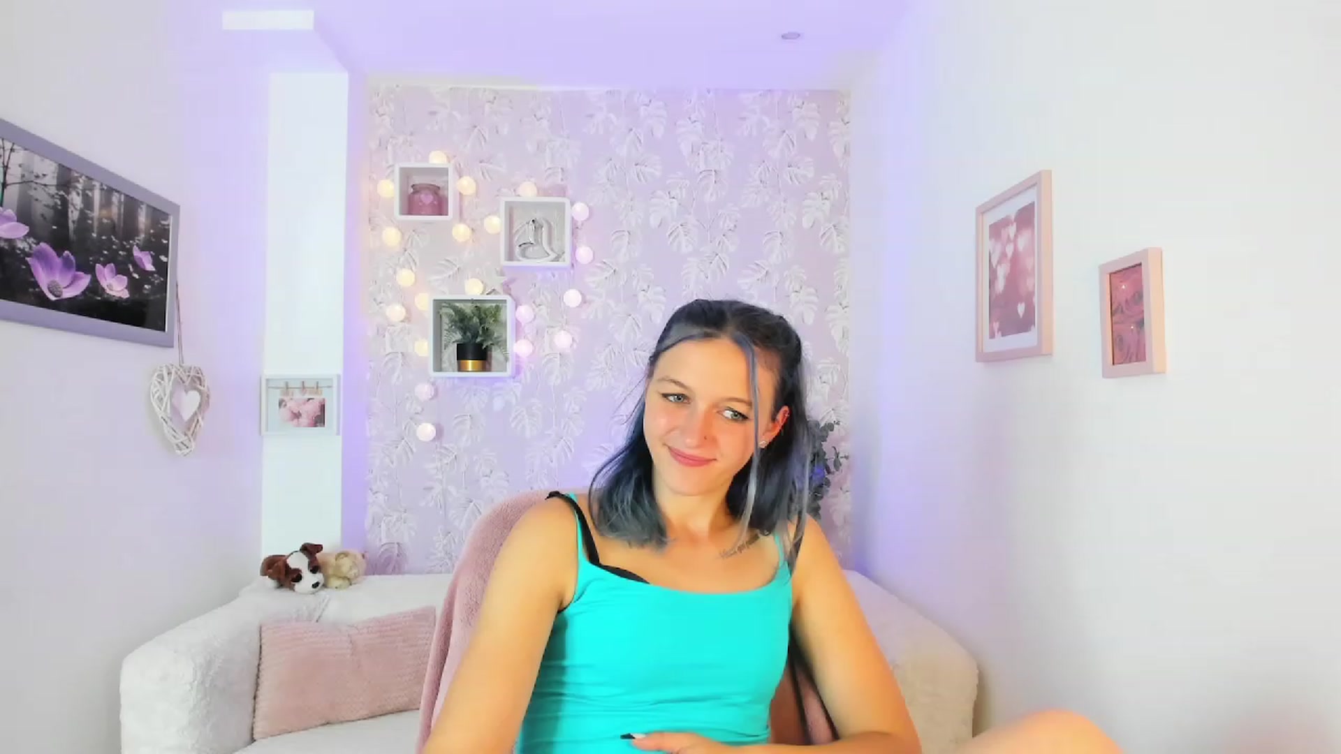 Gallery image thumbnail from Molly_Grey18's myfreecams stream on, 10/02/2023, 16:29 image 18 of 20