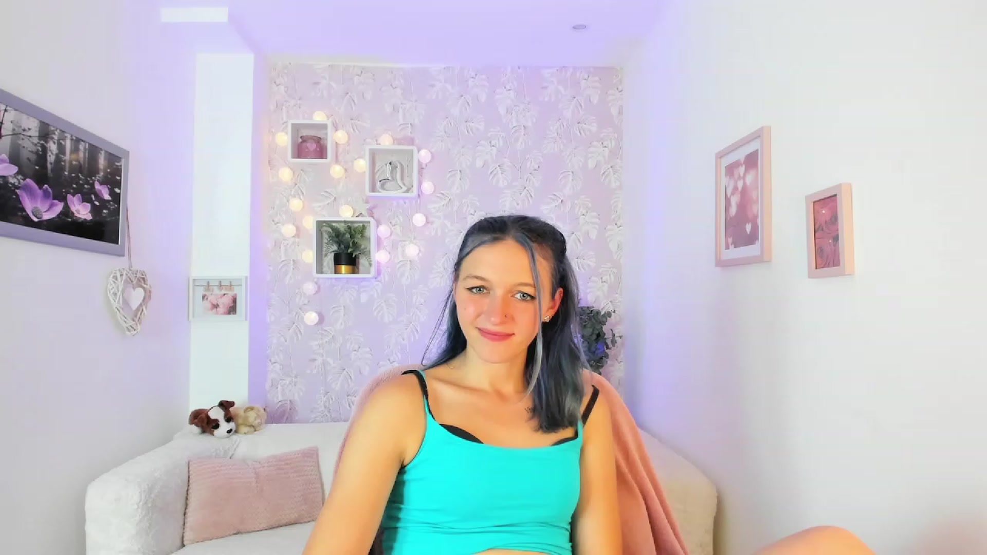 Gallery image thumbnail from Molly_Grey18's myfreecams stream on, 10/02/2023, 16:29 image 20 of 20