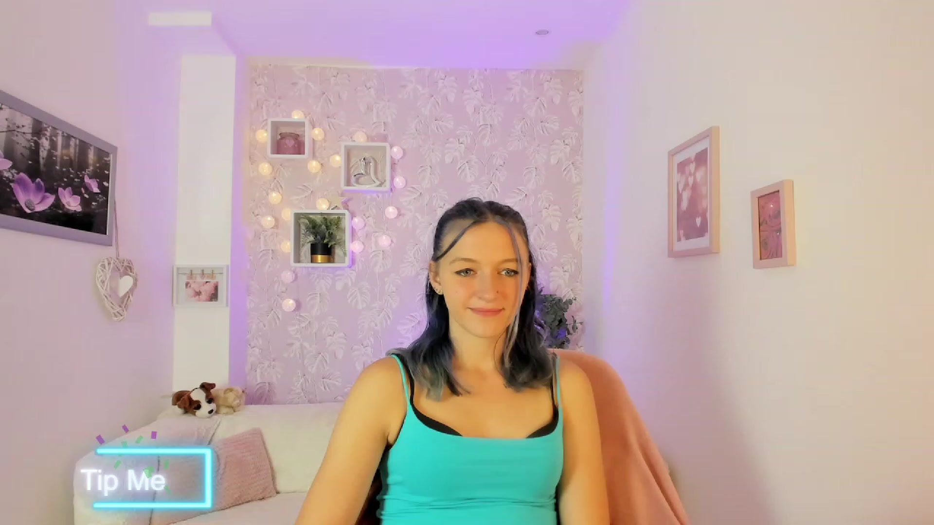 Gallery image thumbnail from Molly_Grey18's myfreecams stream on, 10/06/2023, 14:19 image 8 of 20