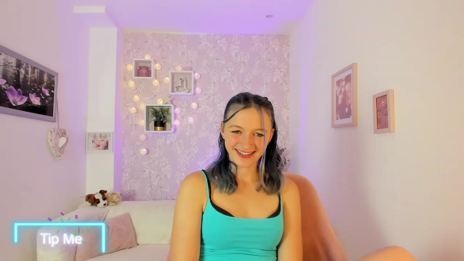 Gallery image thumbnail from Molly_Grey18's myfreecams stream on, 10/06/2023, 14:19 image 16 of 20