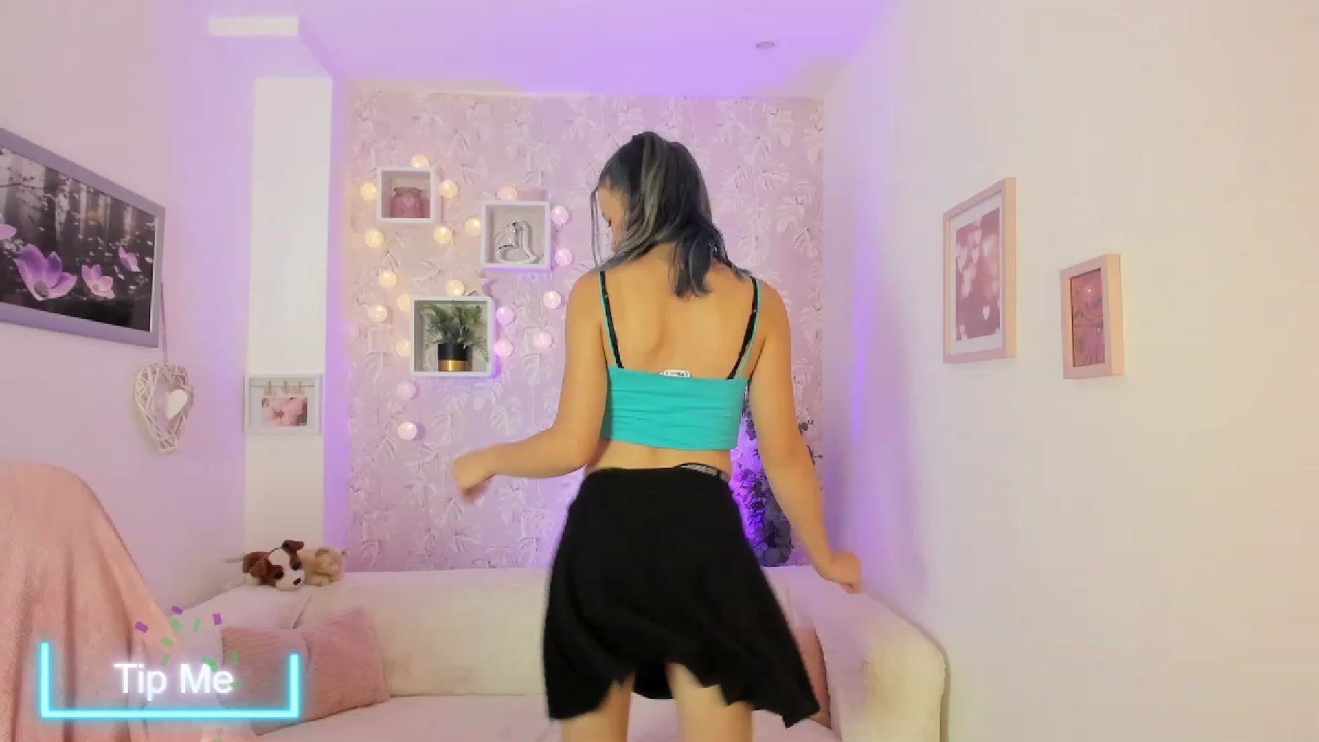 Gallery image thumbnail from Molly_Grey18's myfreecams stream on, 10/06/2023, 14:19 image 7 of 20
