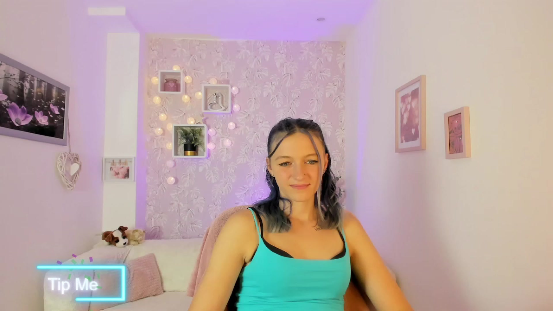 Gallery image thumbnail from Molly_Grey18's myfreecams stream on, 10/06/2023, 14:19 image 19 of 20