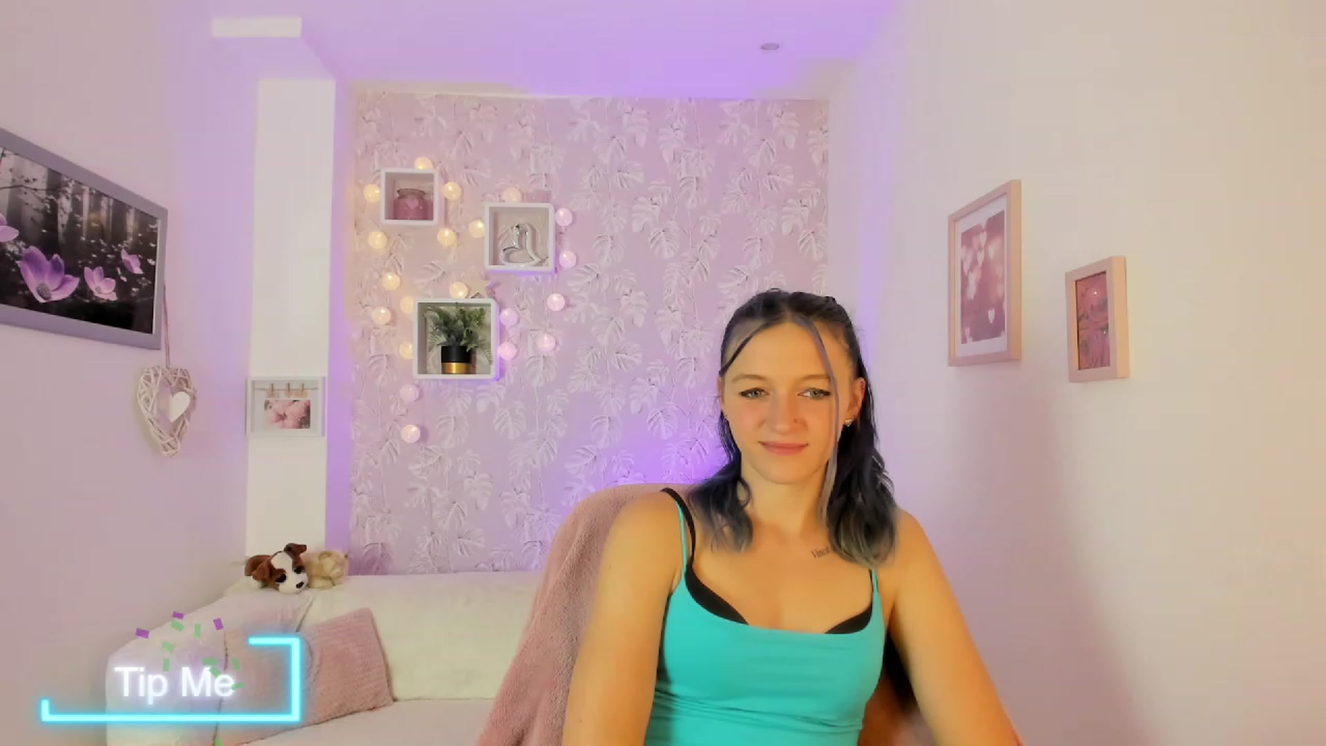 Gallery image thumbnail from Molly_Grey18's myfreecams stream on, 10/06/2023, 14:37 image 2 of 20