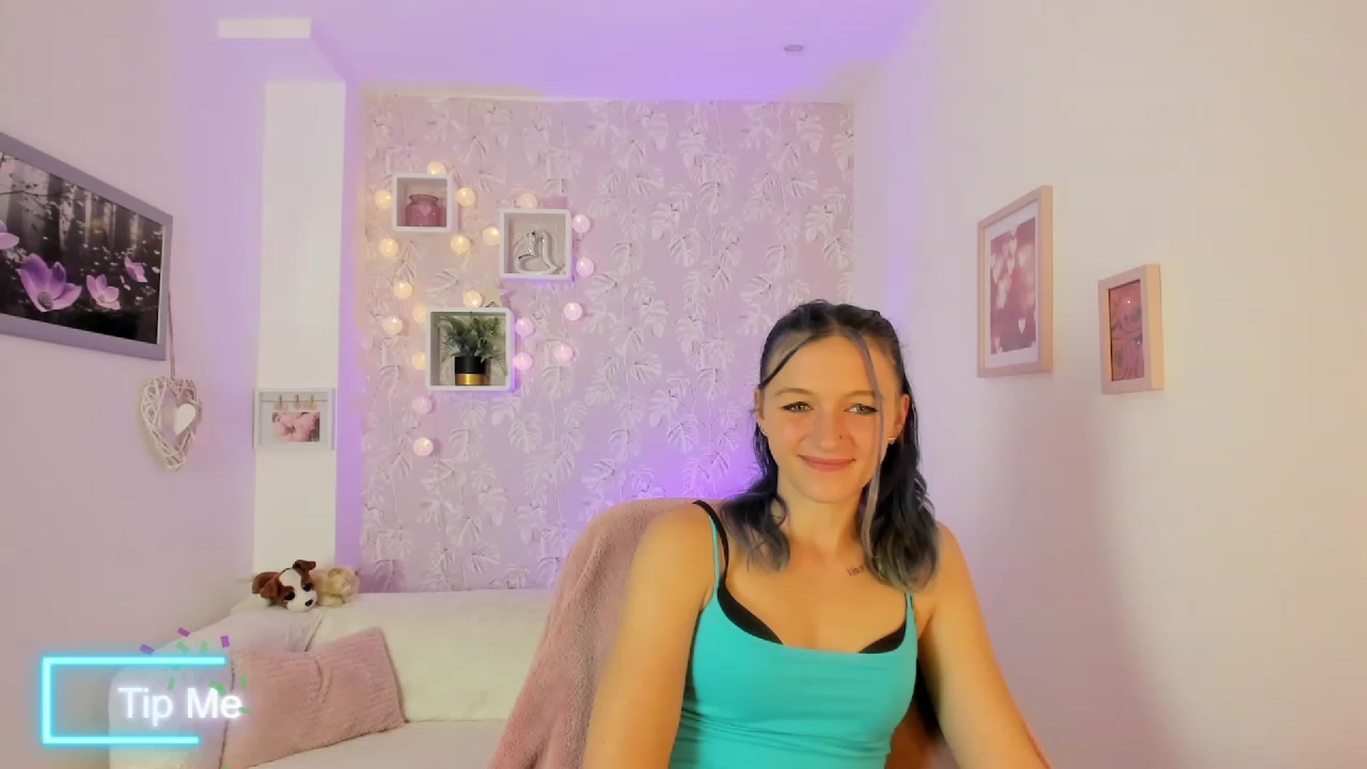 Gallery image thumbnail from Molly_Grey18's myfreecams stream on, 10/06/2023, 14:37 image 8 of 20