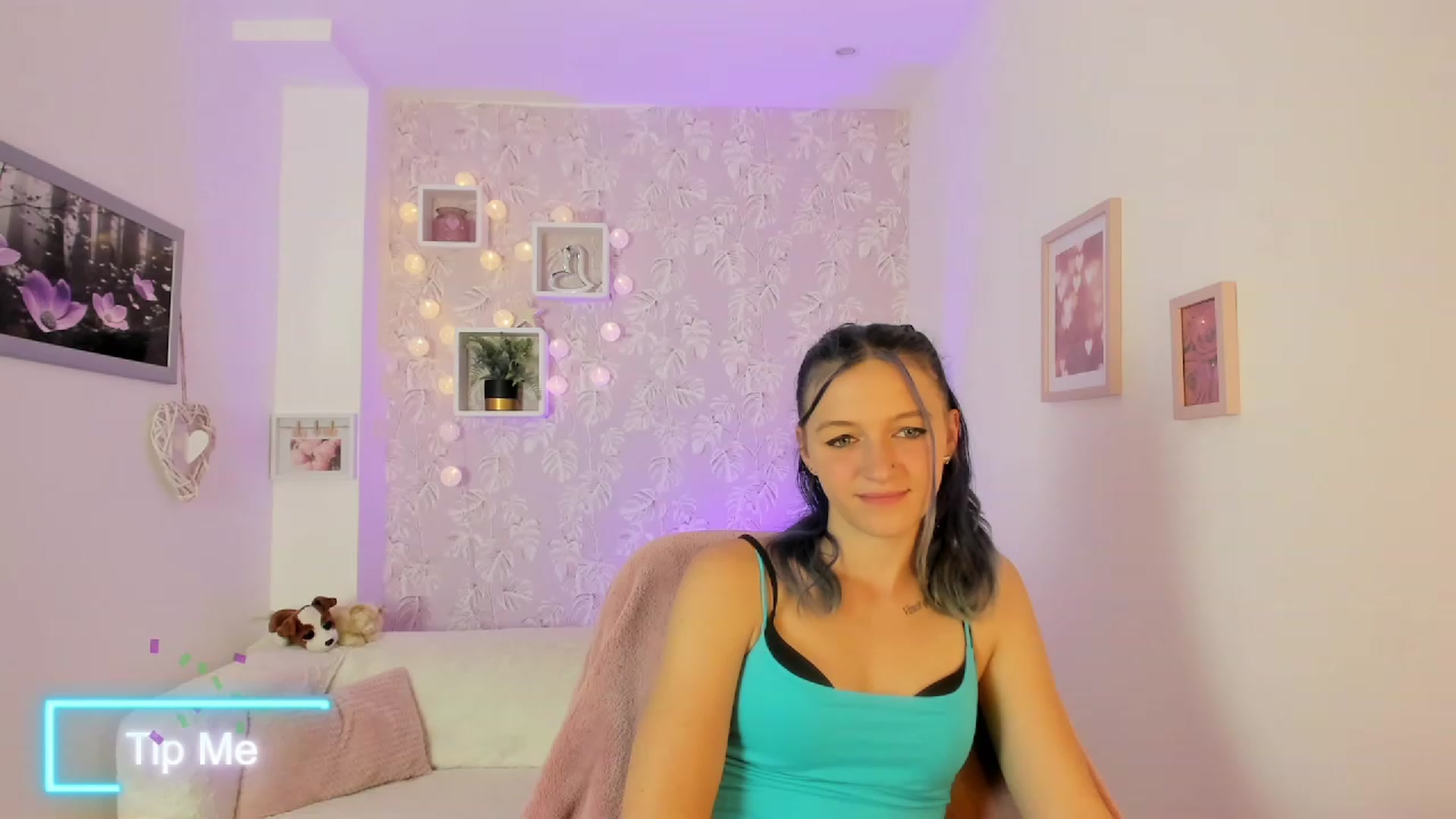 Gallery image thumbnail from Molly_Grey18's myfreecams stream on, 10/06/2023, 14:37 image 7 of 20