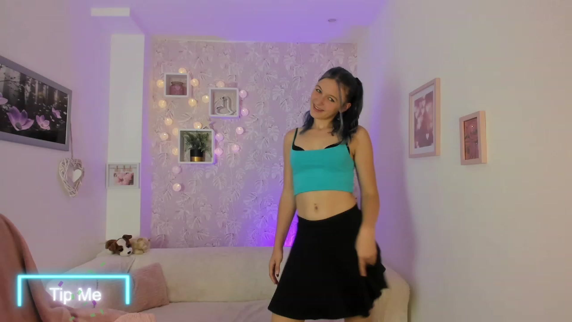 Gallery image thumbnail from Molly_Grey18's myfreecams stream on, 10/06/2023, 14:37 image 15 of 20