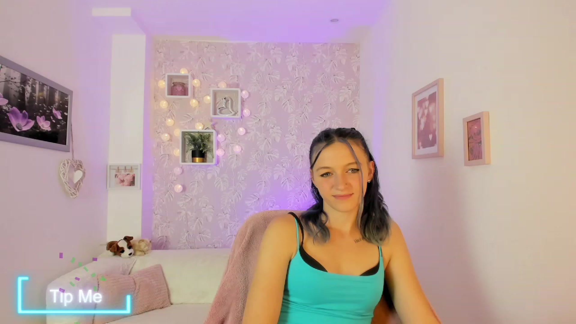 Gallery image thumbnail from Molly_Grey18's myfreecams stream on, 10/06/2023, 14:37 image 10 of 20