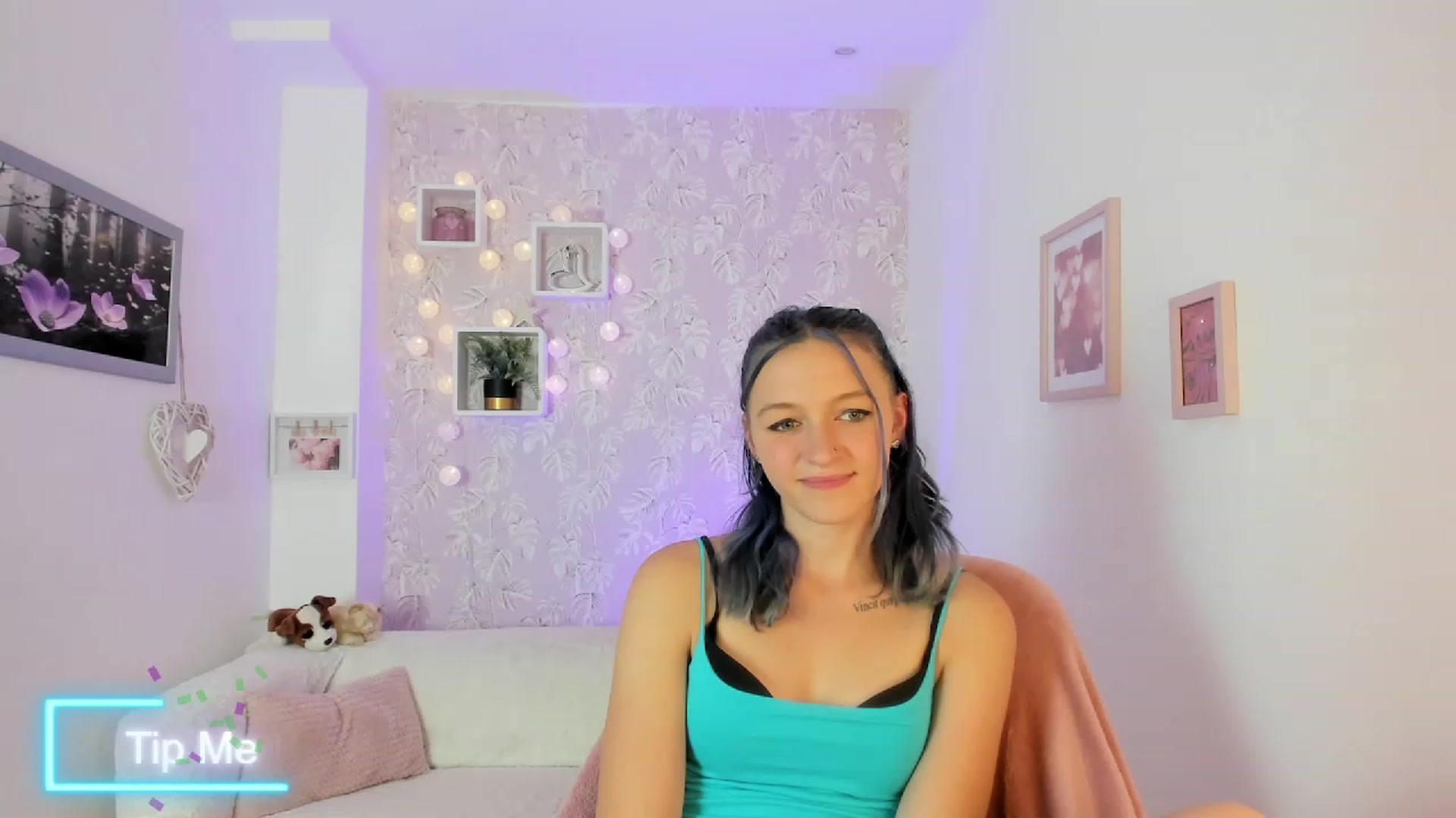 Gallery image thumbnail from Molly_Grey18's myfreecams stream on, 10/06/2023, 15:02 image 7 of 20