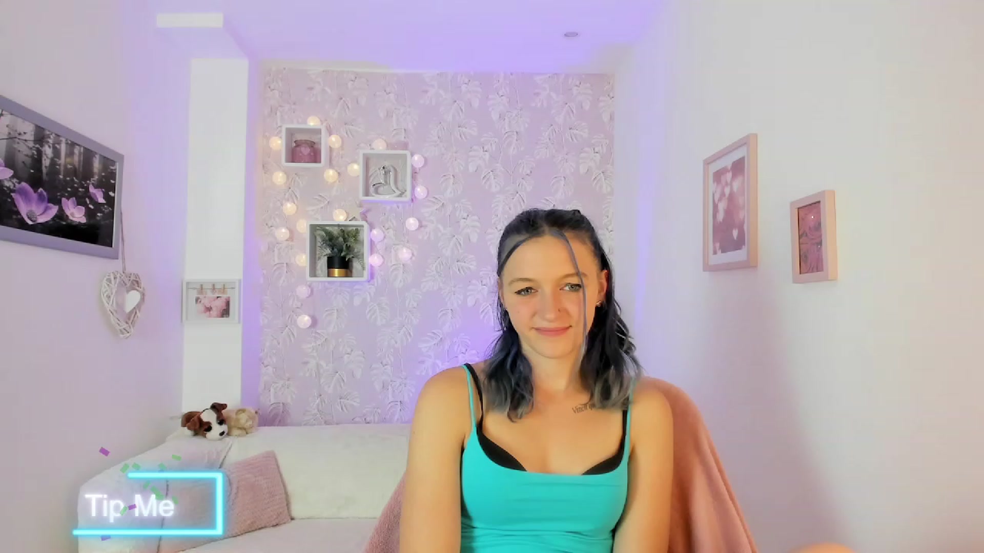 Gallery image thumbnail from Molly_Grey18's myfreecams stream on, 10/06/2023, 15:02 image 10 of 20