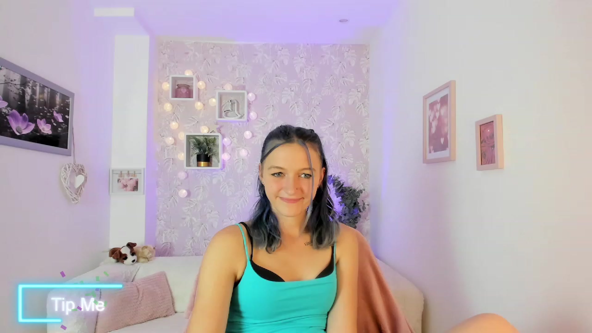Gallery image thumbnail from Molly_Grey18's myfreecams stream on, 10/06/2023, 15:02 image 14 of 20
