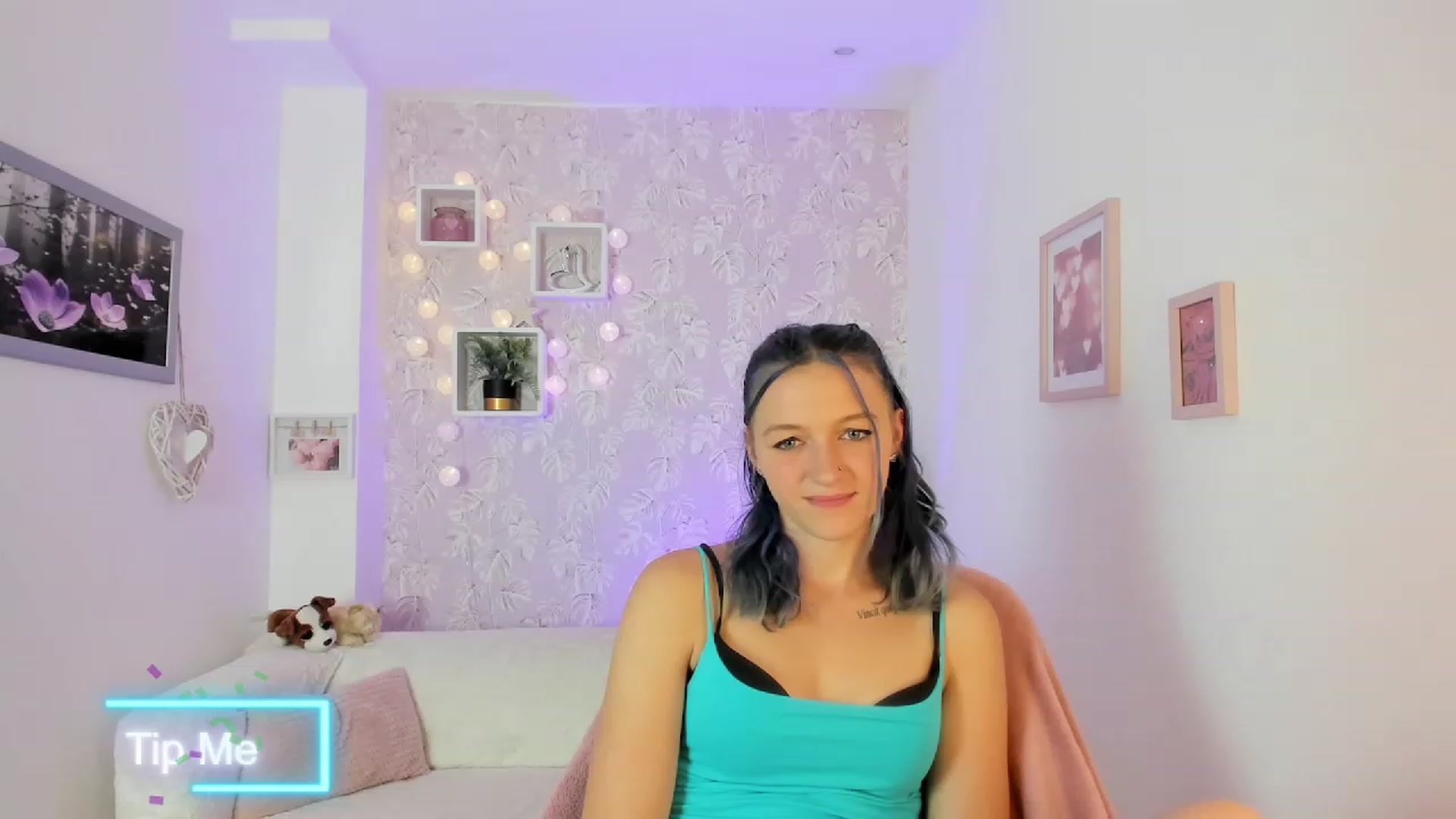 Gallery image thumbnail from Molly_Grey18's myfreecams stream on, 10/06/2023, 15:02 image 11 of 20