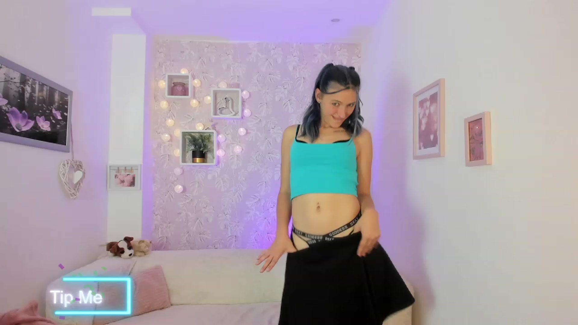 Gallery image thumbnail from Molly_Grey18's myfreecams stream on, 10/06/2023, 15:02 image 2 of 20
