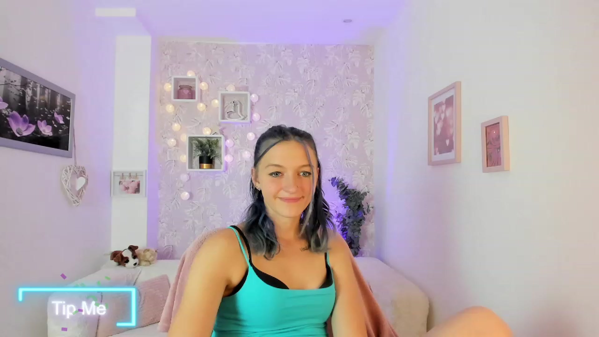 Gallery image thumbnail from Molly_Grey18's myfreecams stream on, 10/06/2023, 15:02 image 12 of 20