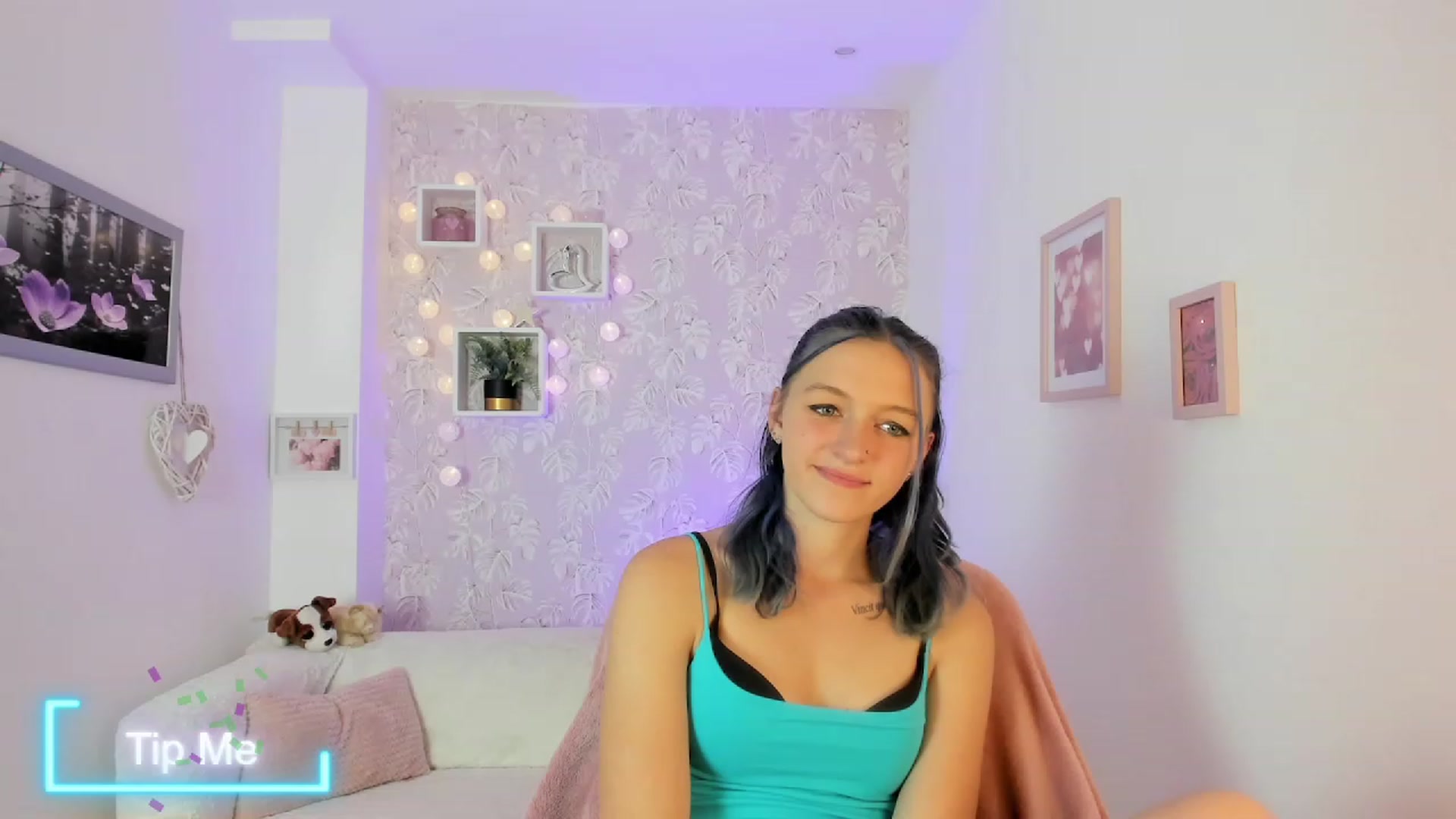 Gallery image thumbnail from Molly_Grey18's myfreecams stream on, 10/06/2023, 15:02 image 8 of 20
