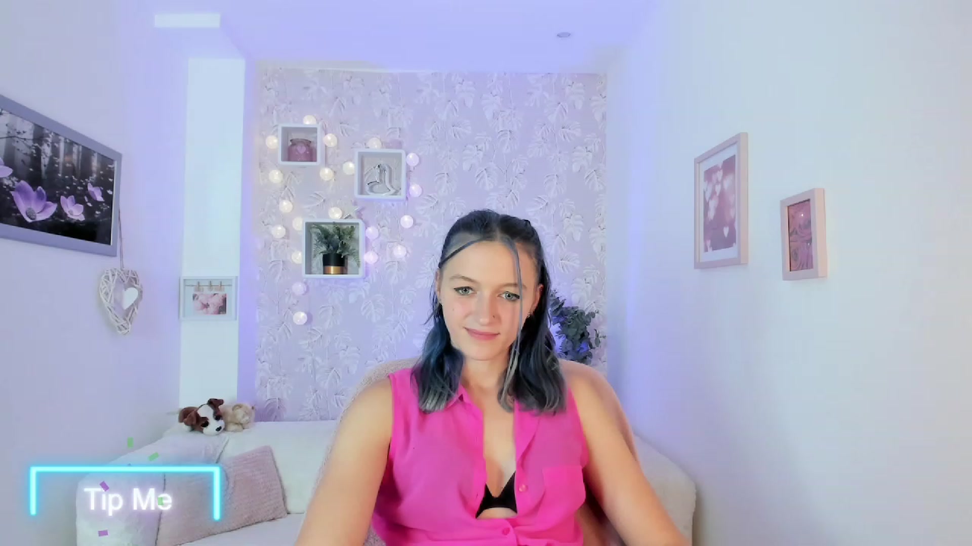Gallery image thumbnail from Molly_Grey18's myfreecams stream on, 10/06/2023, 16:47 image 13 of 20