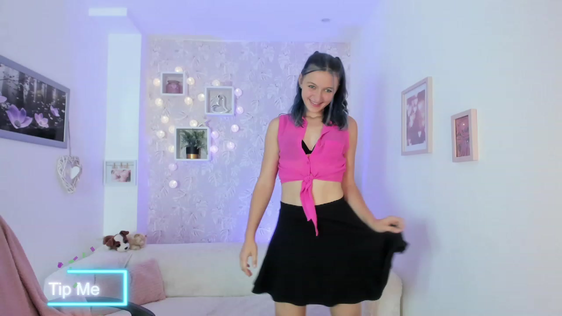 Gallery image thumbnail from Molly_Grey18's myfreecams stream on, 10/06/2023, 16:47 image 6 of 20