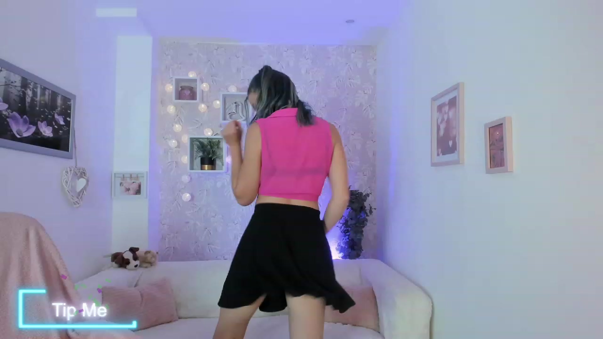 Gallery image thumbnail from Molly_Grey18's myfreecams stream on, 10/06/2023, 16:47 image 2 of 20