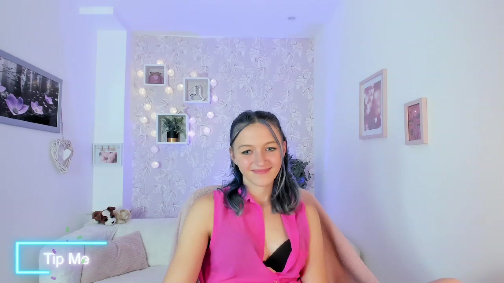Gallery image thumbnail from Molly_Grey18's myfreecams stream on, 10/06/2023, 17:39 image 5 of 20