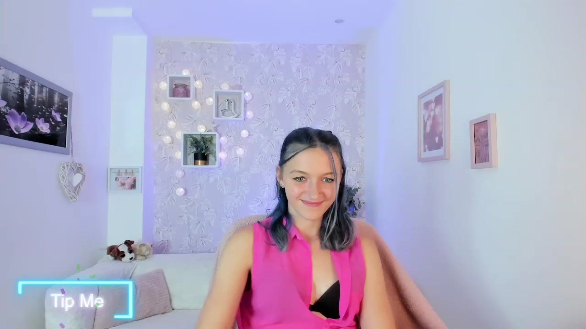 Gallery image thumbnail from Molly_Grey18's myfreecams stream on, 10/06/2023, 17:39 image 7 of 20