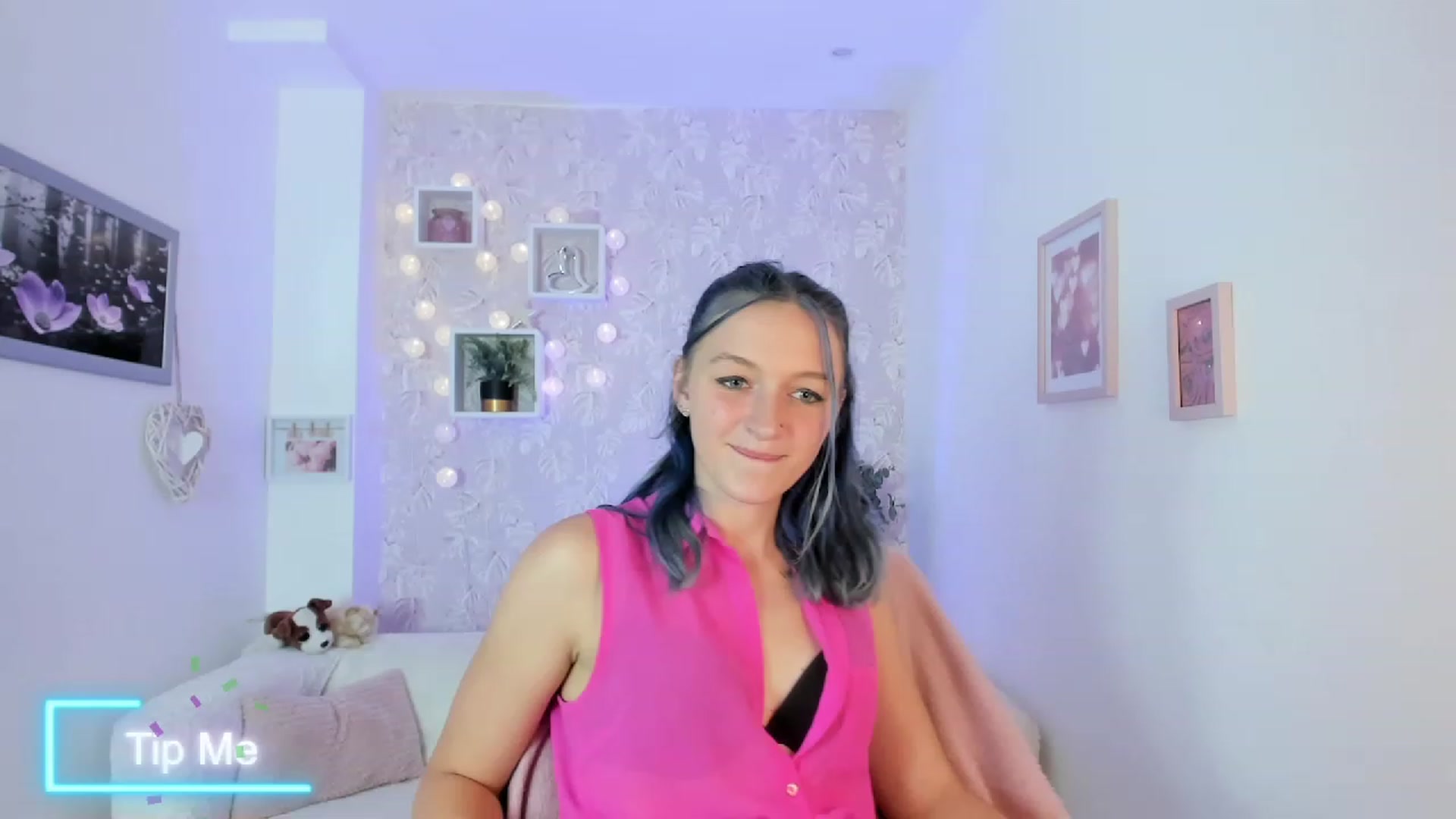 Gallery image thumbnail from Molly_Grey18's myfreecams stream on, 10/06/2023, 17:39 image 3 of 20