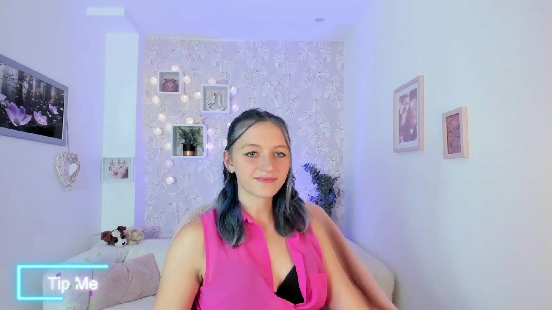 Gallery image thumbnail from Molly_Grey18's myfreecams stream on, 10/06/2023, 17:39 image 11 of 20