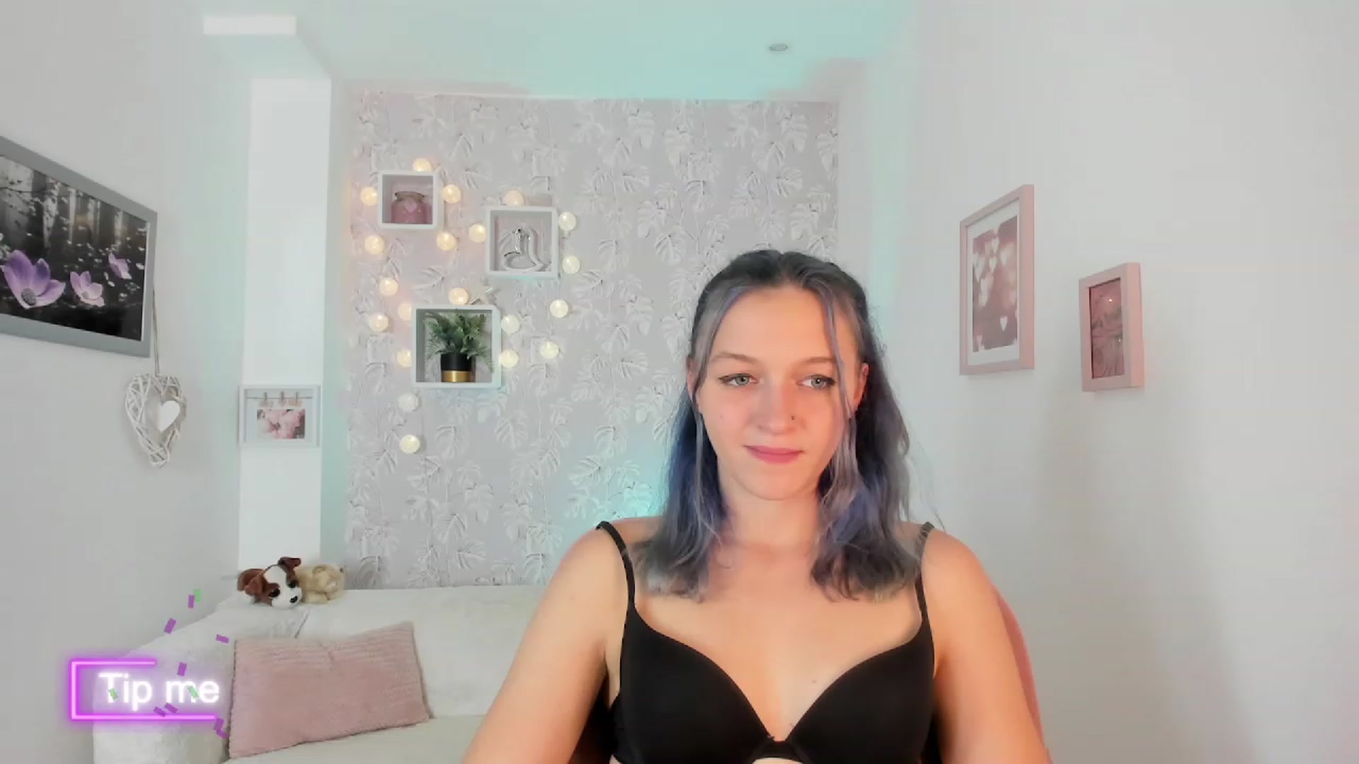 Gallery image thumbnail from Molly_Grey18's myfreecams stream on, 10/11/2023, 18:32 image 3 of 20